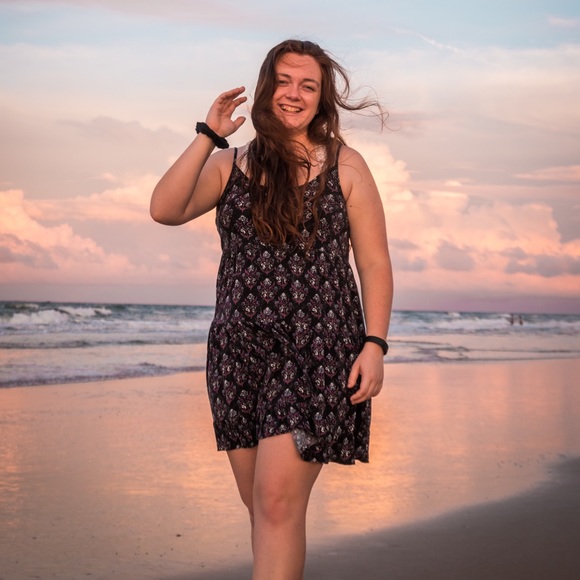 Meet your Posher, Jasmine - Picture 2 of 5